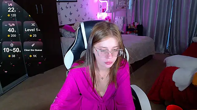 Kira honeyy online show from 04/05/26, 11:06