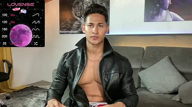 Snapshot of BenjaminCooperk chatting on 03/15/25, 10:55 BenjaminCooperk online show from 03/15/25, 10:55