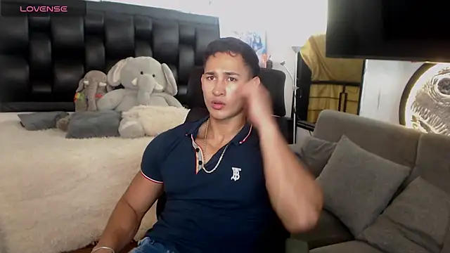 BenjaminCooperk online show from 05/10/26, 09:46
