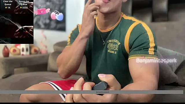 BenjaminCooperk online show from 11/17/25, 05:33