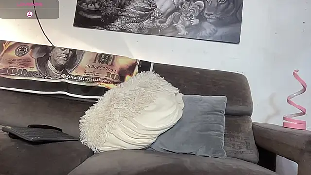 Snapshot of BenjaminCooperk chatting on 02/18/26, 08:44 BenjaminCooperk online show from 02/18/26, 08:44