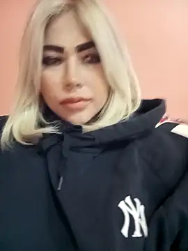 HorneyKitten online show from 10/11/25, 01:06