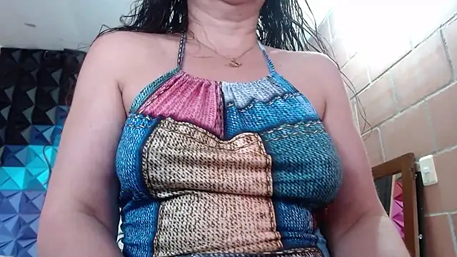 Snapshot of katifoxx chatting on 02/24/25, 07:09 katifoxx online show from 02/24/25, 07:09