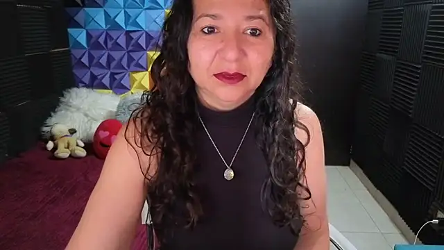 Snapshot of katifoxx chatting on 09/27/25, 02:12 katifoxx online show from 09/27/25, 02:12