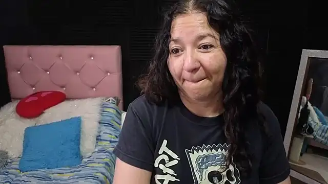 katifoxx online show from 04/12/26, 05:05