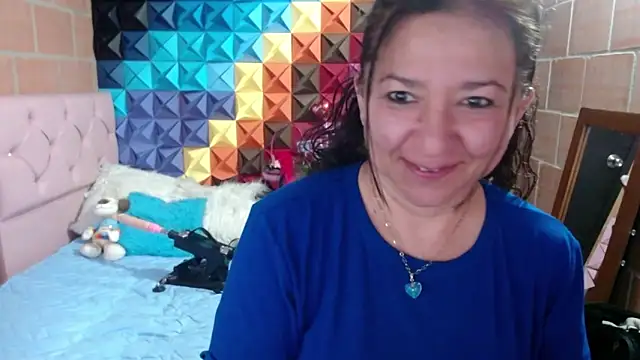 Snapshot of katifoxx chatting on 02/23/25, 08:33 katifoxx online show from 02/23/25, 08:33