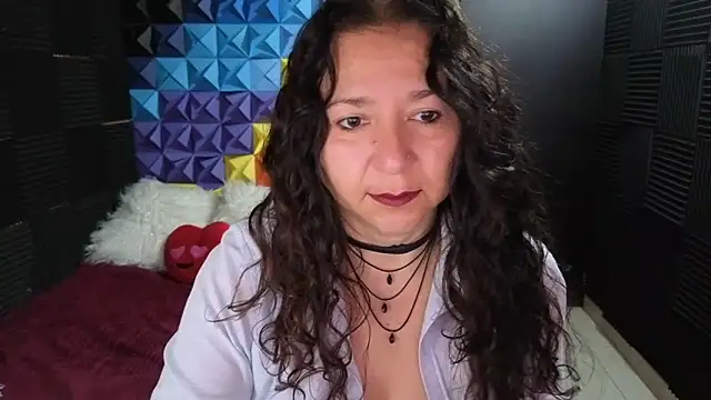 katifoxx online show from 11/10/25, 04:12