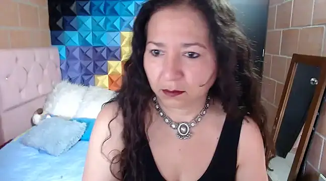 Snapshot of katifoxx chatting on 03/21/25, 03:02 katifoxx online show from 03/21/25, 03:02