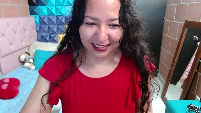Snapshot of katifoxx chatting on 03/04/25, 11:54 katifoxx online show from 03/04/25, 11:54
