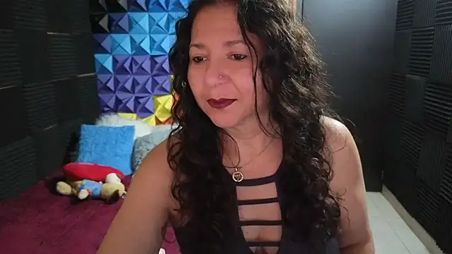 Snapshot of katifoxx chatting on 09/16/25, 03:24 katifoxx online show from 09/16/25, 03:24