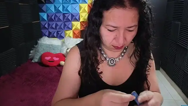 katifoxx online show from 10/23/25, 03:00