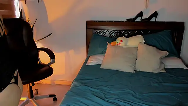 Ariella tits online show from 03/14/26, 11:00