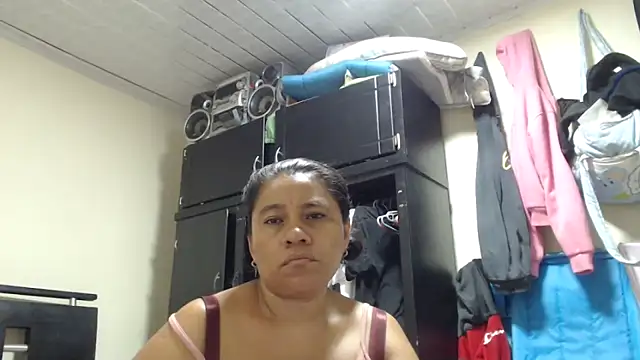 adrixxx38 online show from 04/12/26, 10:57