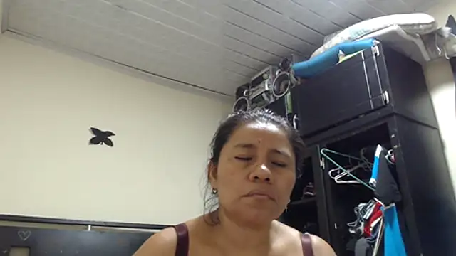 adrixxx38 online show from 05/17/26, 06:13