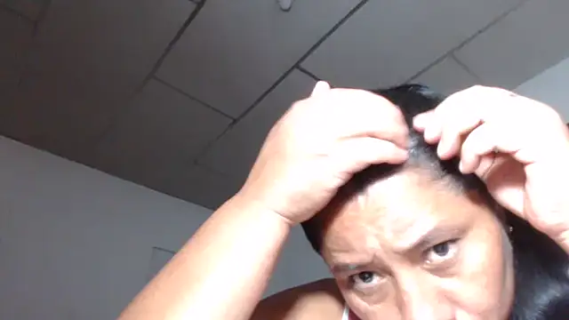 adrixxx38 online show from 12/17/25, 09:09