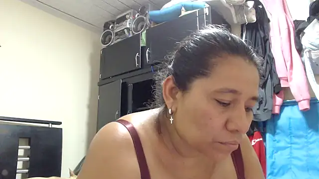 adrixxx38 online show from 04/14/26, 08:14