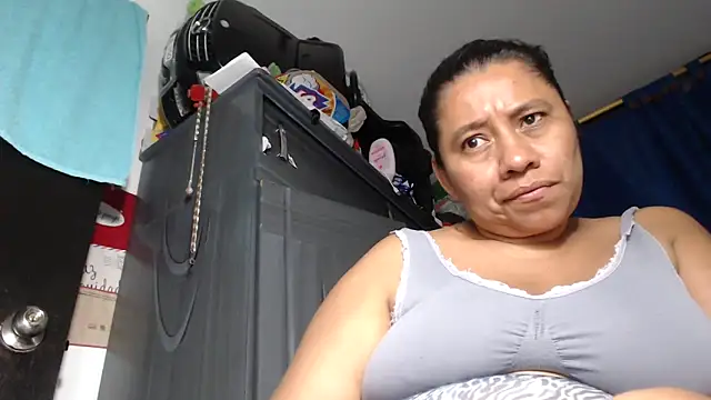 adrixxx38 online show from 03/28/26, 02:45