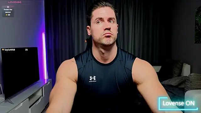 Snapshot of jasonblake19 chatting on 04/14/26, 04:12 jasonblake19 online show from 04/14/26, 04:12