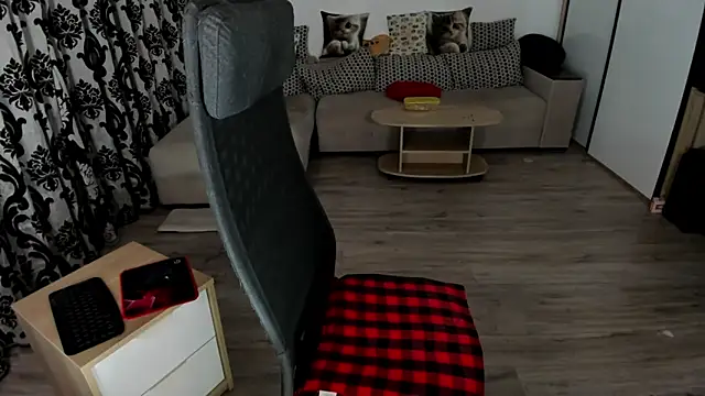 Charlotte Diamonds online show from 10/26/25, 05:19