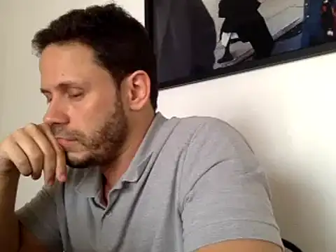 Snapshot of FelipeRiver chatting on 01/16/25, 06:16 FelipeRiver online show from 01/16/25, 06:16