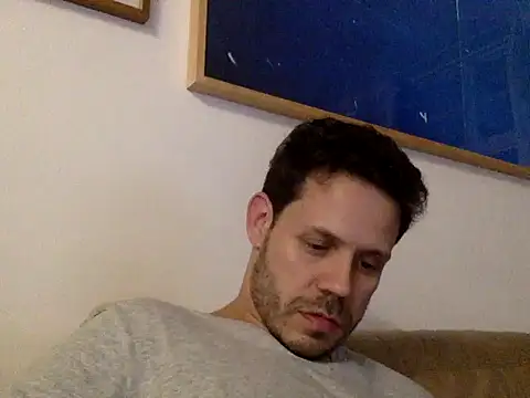 Snapshot of FelipeRiver chatting on 09/15/25, 12:00 FelipeRiver online show from 09/15/25, 12:00