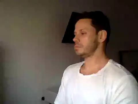 Snapshot of FelipeRiver chatting on 10/11/25, 08:43 FelipeRiver online show from 10/11/25, 08:43