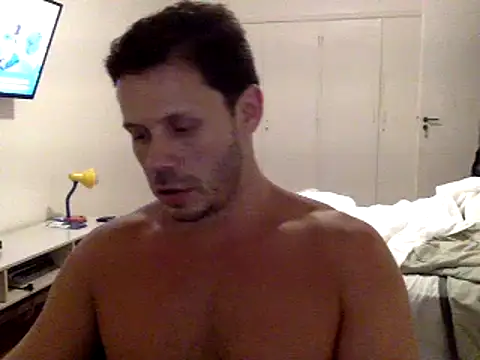 Snapshot of FelipeRiver chatting on 02/04/25, 11:27 FelipeRiver online show from 02/04/25, 11:27