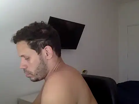 Snapshot of FelipeRiver chatting on 01/08/26, 12:55 FelipeRiver online show from 01/08/26, 12:55