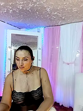 Snapshot of zullyxhot chatting on 10/16/25, 10:07 zullyxhot online show from 10/16/25, 10:07