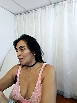 zullyxhot online show from 04/10/26, 10:28