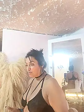 zullyxhot online show from 11/07/25, 09:41