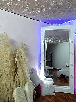 Snapshot of zullyxhot chatting on 10/12/25, 08:54 zullyxhot online show from 10/12/25, 08:54