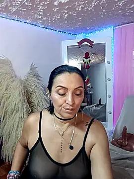 zullyxhot online show from 12/22/25, 09:37