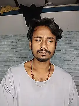 Snapshot of sujanmanda chatting on 10/25/25, 01:01 sujanmanda online show from 10/25/25, 01:01