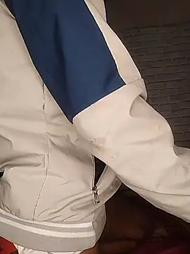 sujanmanda online show from 12/18/25, 04:17