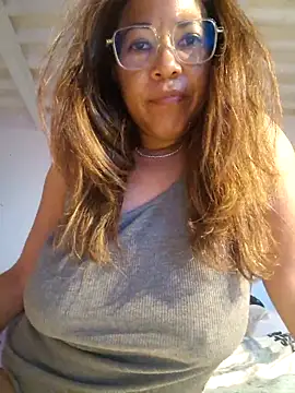 mila38 online show from 05/13/26, 07:21