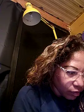 Snapshot of mila38 chatting on 10/12/25, 08:32 mila38 online show from 10/12/25, 08:32
