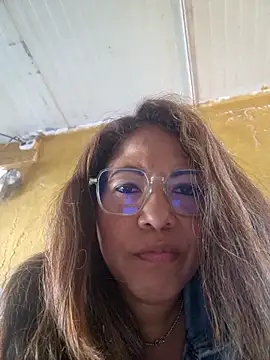 mila38 online show from 05/05/26, 10:40