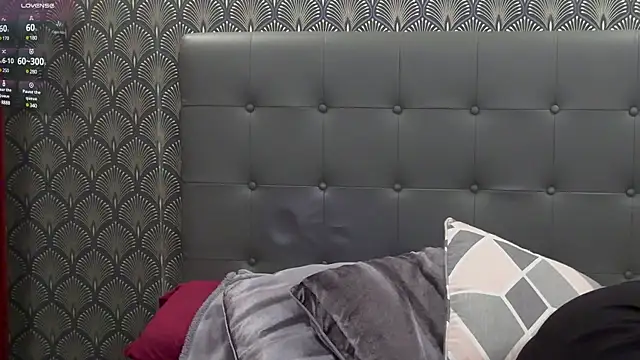 Snapshot of Clara-xoxo chatting on 01/13/25, 02:00 Clara-xoxo online show from 01/13/25, 02:00