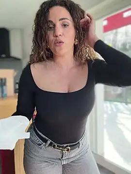 Clara-xoxo online show from 03/12/26, 09:02