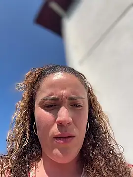 Clara-xoxo online show from 03/24/26, 01:33