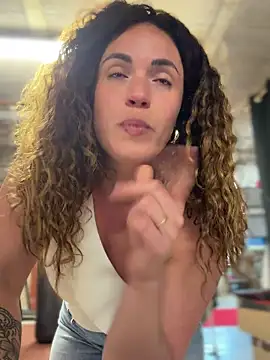 Clara-xoxo online show from 03/15/26, 03:08