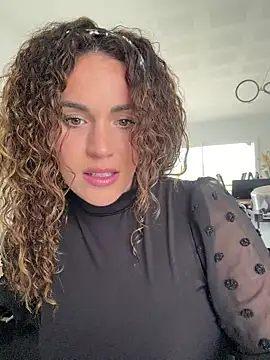 Clara-xoxo online show from 04/02/26, 08:54