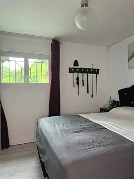 Clara-xoxo online show from 04/13/26, 08:40