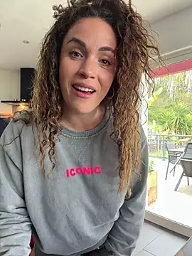 Clara-xoxo online show from 03/30/26, 09:22