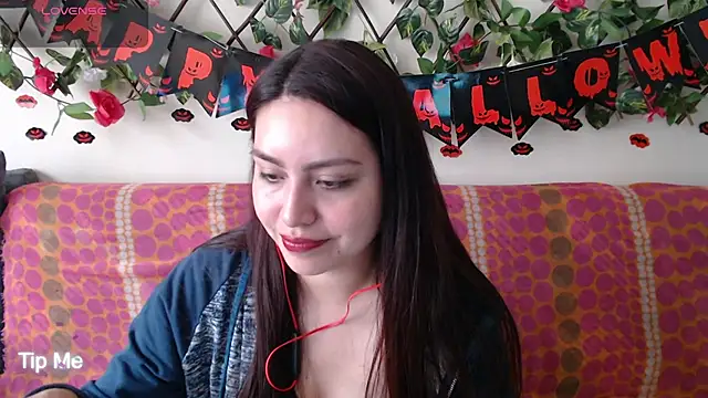 Jack Emily1 online show from 10/28/25, 04:39