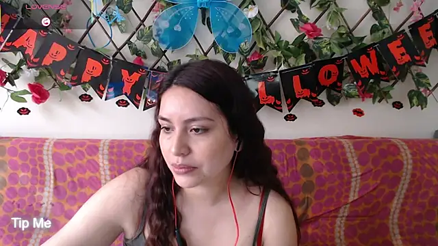 Jack Emily1 online show from 11/06/25, 05:06