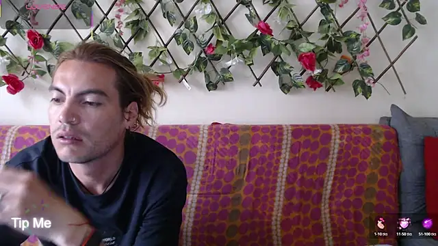 Jack Emily1 online show from 12/20/25, 08:01