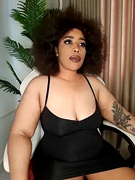 Snapshot of CAMMII_ chatting on 09/18/25, 01:25 CAMMII  online show from 09/18/25, 01:25