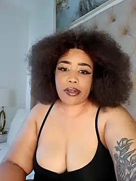 Snapshot of CAMMII_ chatting on 03/03/25, 11:11 CAMMII  online show from 03/03/25, 11:11
